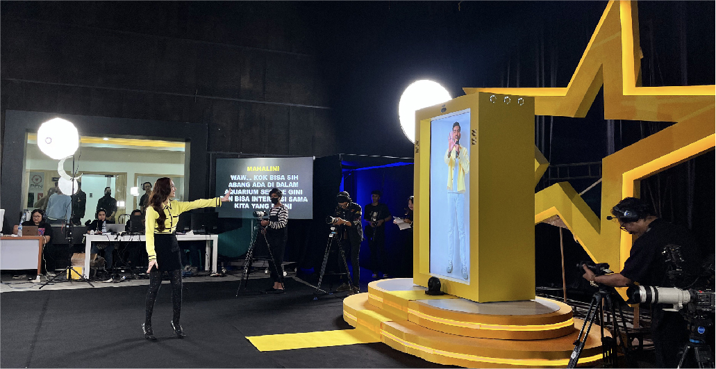 Proto Hologram at Trending Star