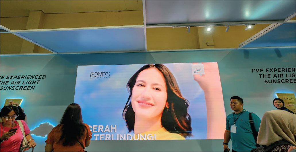 Pond's Booth at Jakarta X Beauty 2024 Female Daily