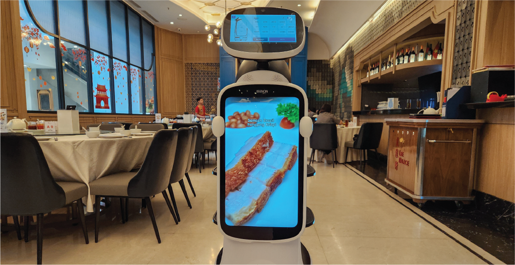 Keenon Delivery Robot T10 at Lee Palace